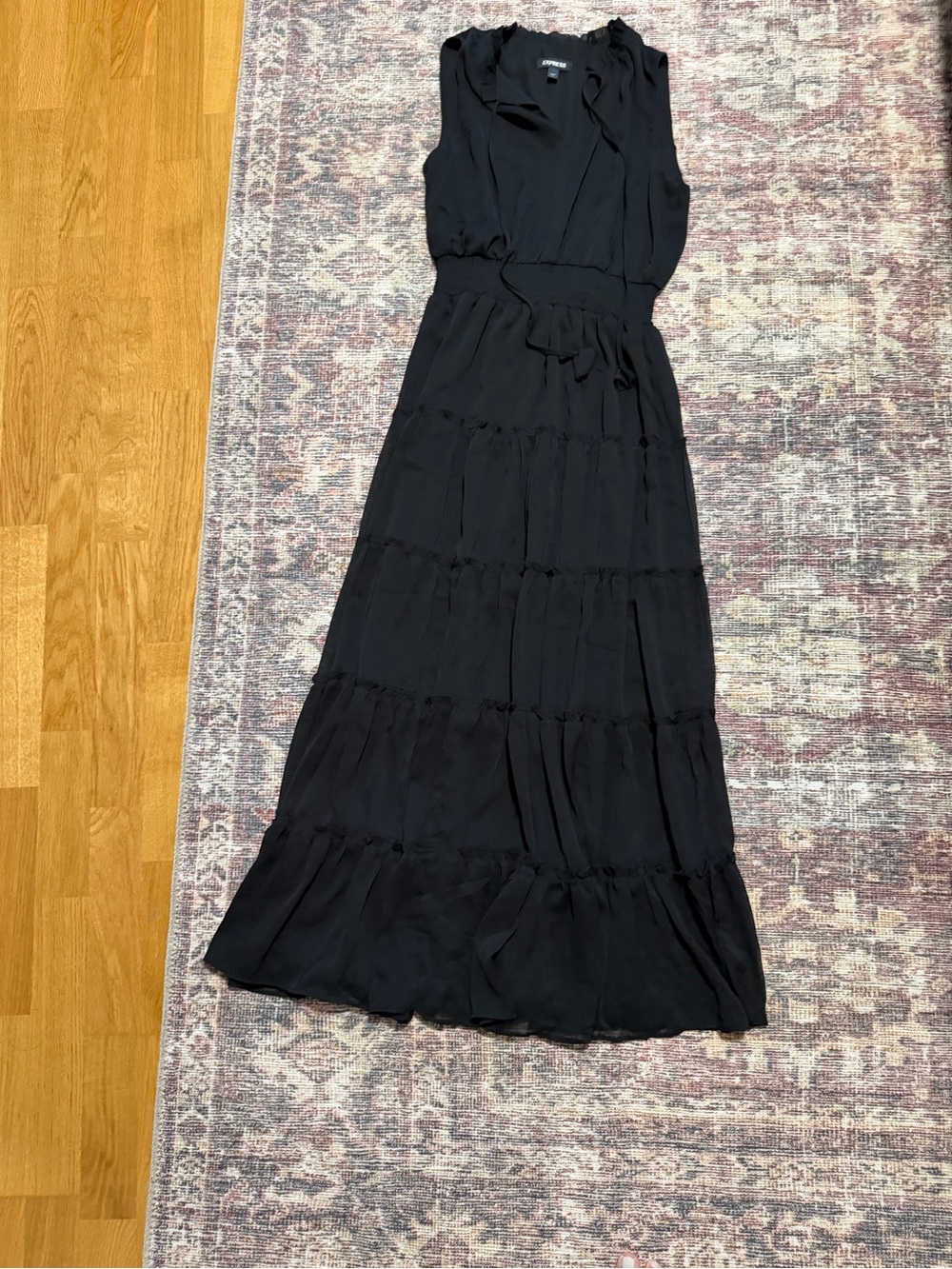 Express Black Sleeveless Tiered Maxi Dress